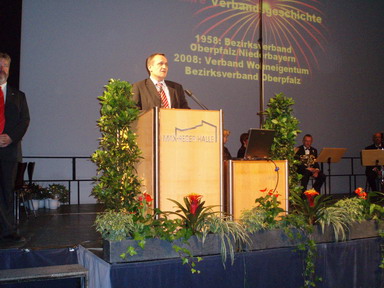 Oberb�rgermeister Kurt Seggewi�