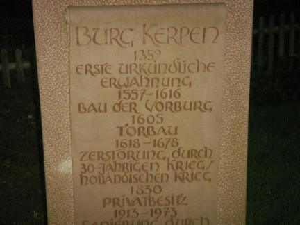 Inschrift an der Burg Kerpen Inschrift an der Burg Kerpen