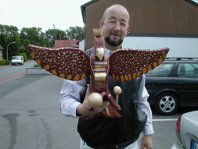Der Vogelbauer mit seinem Werk Der Vogelbauer mit seinem Werk
