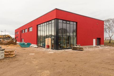 Bauplatz/Rotes Haus