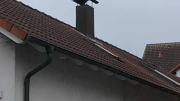 Themenbild: Schornstein auf Dach