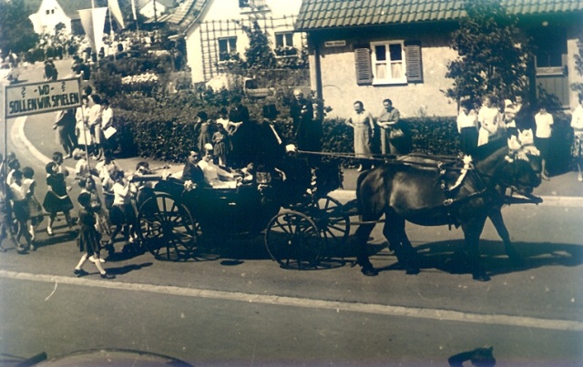 Rhönstraße 1963 Festzug zum 25-jährigen