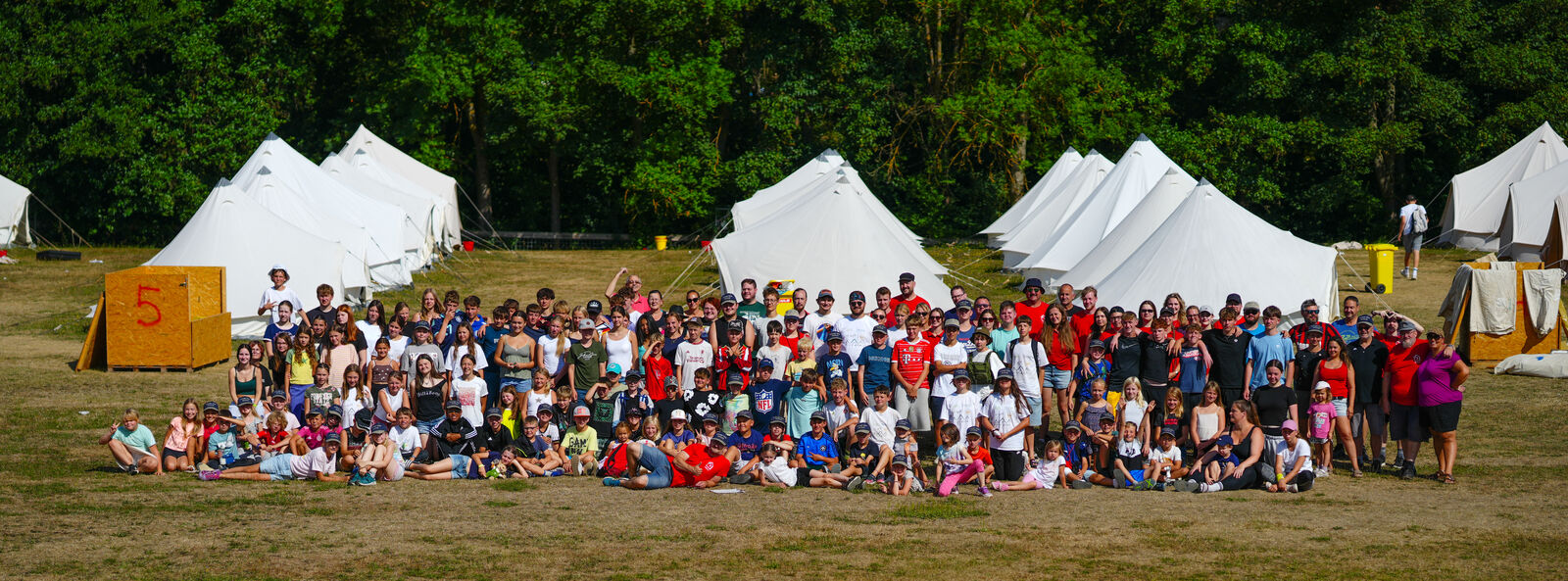 Unsere heurigen Kinder und Betreuer und Küche