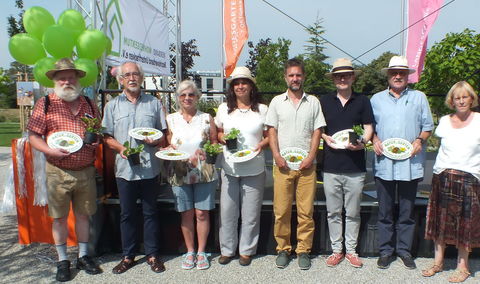 Stolze Gartenbesitzer