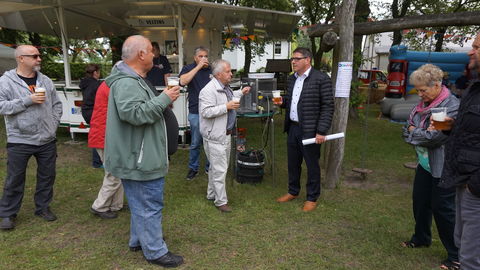 Prost Fassanstich mit dem Bürgermeister