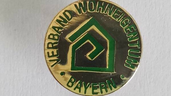 Themenbild: Ehrennadel