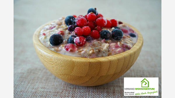 Themenbild: Gesund frühstücken - KERNIGE HAFER-OATS