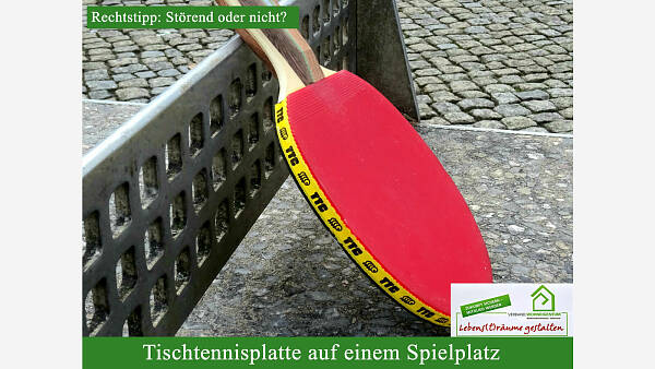 Themenbild: Tischtennisplatte auf einem Spielplatz