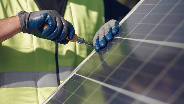 Themenbild: Solarpanel Themenbild: Solarpanel