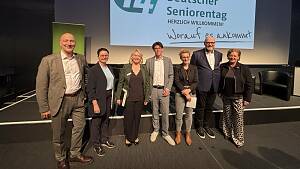 Die Podiumsteilnehmerinnen und- teilnehmer