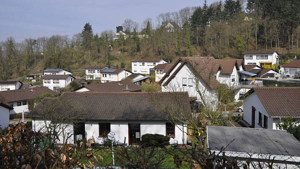 Themenbild: Siedlung in Kleinstadt