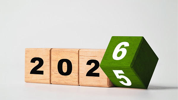 Themenbild: 2026 als Zahl, die Ziffer 6 grün markiert