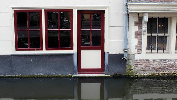 Themenbild: Straße mit Hochwasser Themenbild: Straße mit Hochwasser