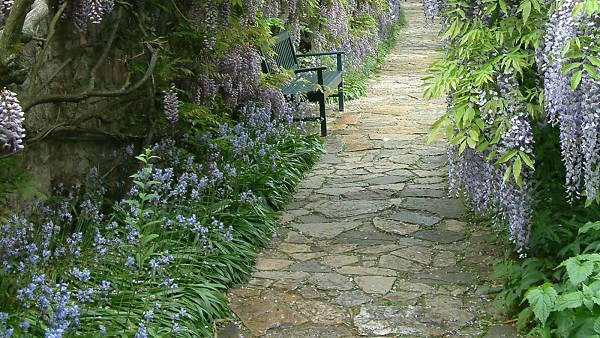 Themenbild: Natursteinweg