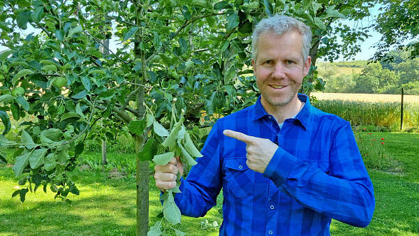 Themenbild: Philippe Dahlmann zeigt den Juniriss Themenbild: Philippe Dahlmann zeigt den Juniriss