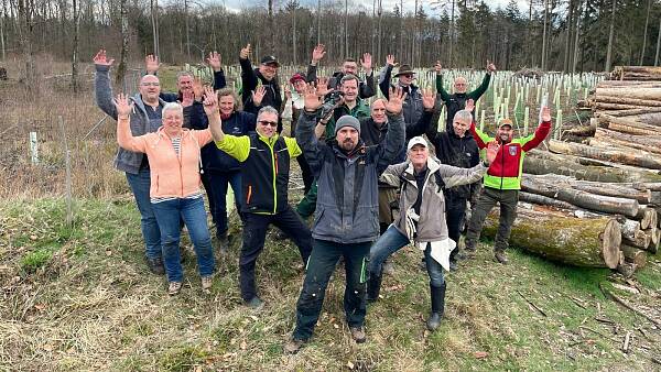 Themenbild: Baumpflanzaktion im Oberurseler Stadtwald Themenbild: Baumpflanzaktion im Oberurseler Stadtwald
