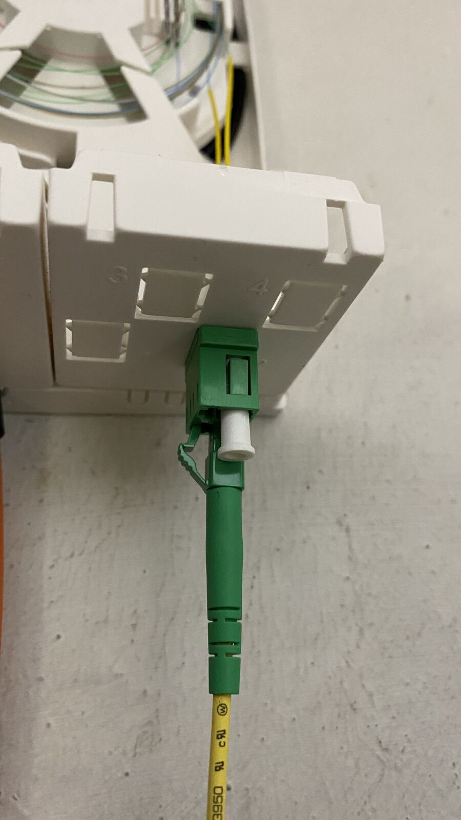 HÜP Stecker zum Modem