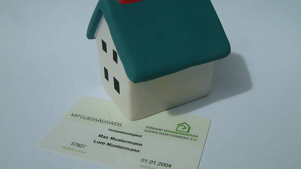 Themenbild: haus u Mitgleidskarte Themenbild: haus u Mitgleidskarte