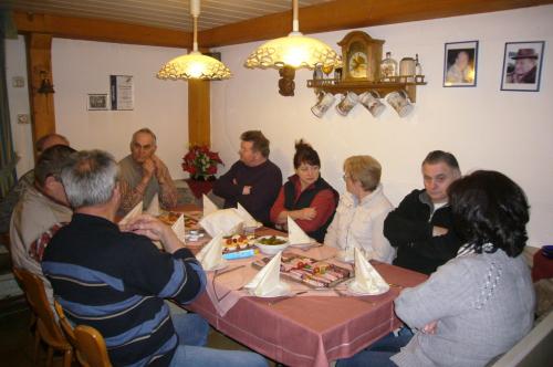 Mit einer Brotzeit begann die Josefifeier!