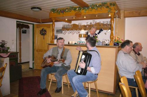 Die Hagendorfer Musikanten - ohne Bier geht nichts!