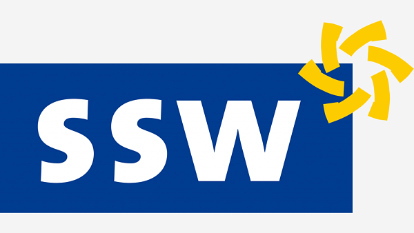 Themenbild: Logo der Partei SSW: weiße Schrift, gelbe Sonne auf blauem Grund Themenbild: Logo der Partei SSW: weiße Schrift, gelbe Sonne auf blauem Grund