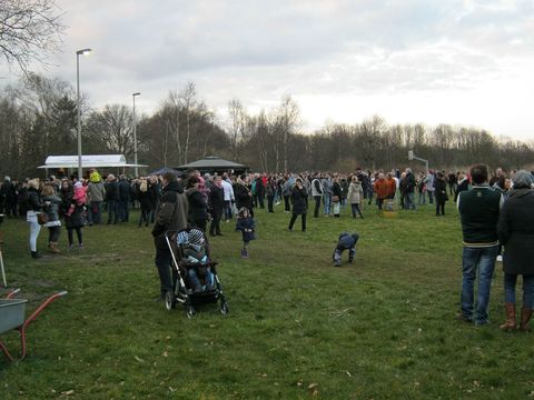 Die ersten Besucher kommen