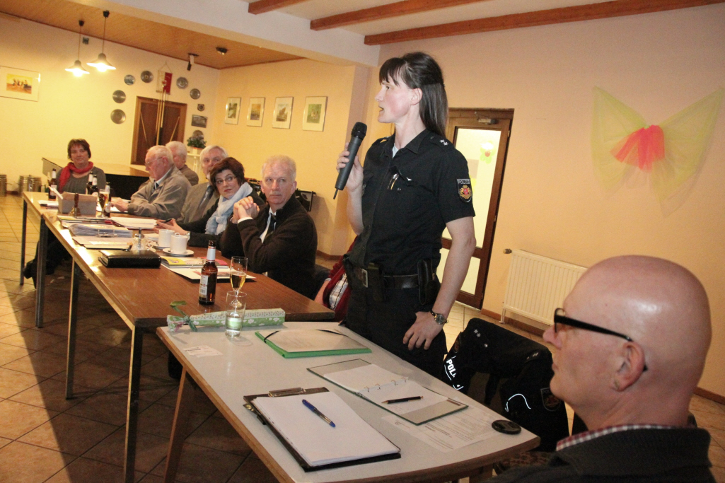 Unsere neue Kontaktpolizistin Frau M. Freese