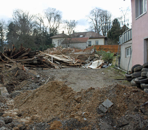 Platz für Neubeuten in der Gundelsheimer Straße.