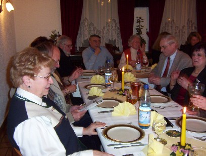 Spendenübergabe_beim_Helferessen_270106_9