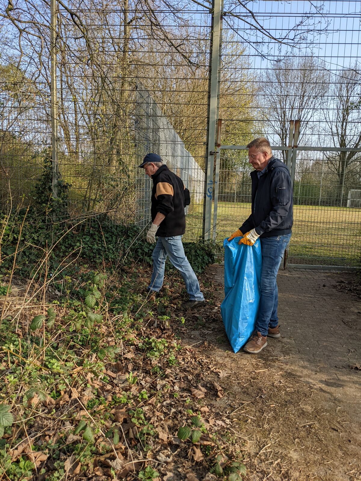 Michael Sonntag und Peter Lönz gehen auch ins Unterholz