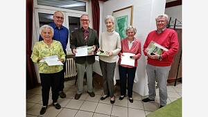 Elfriede Rutt (v.l.), Harald Klatschinsky, Otto Mauch, Waltraud Arnold, Marianne Gaisbauer, Dieter Ehrhardt.