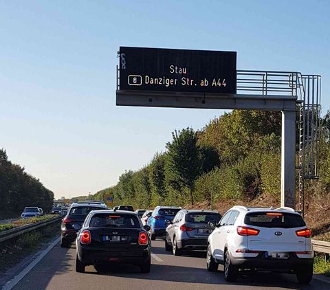 Stau auf der Danziger Strasse