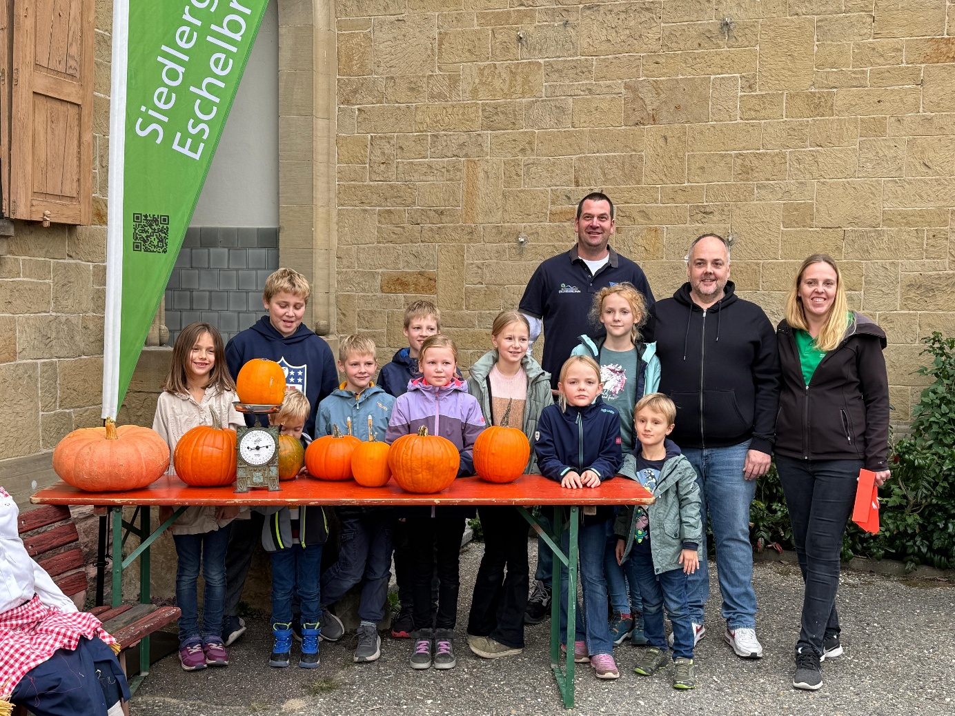 Die Teilnehmer des Kürbis Finalwiegen 2025