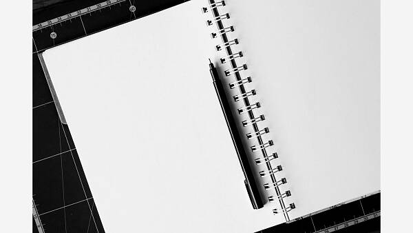 Themenbild: Zettel Stift Themenbild: Zettel Stift