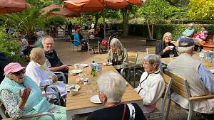 Besuch im Schulgarten