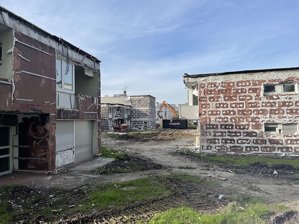 Bagger an der Wohnanlage Steinhausstraße 1-..