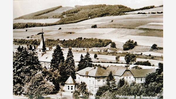 Themenbild: historische Postkarte von Wehrstapel