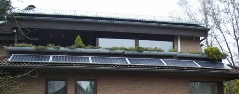 Neue Micro-Photovoltaikanlage (Balkonkraftwerk) in Betrieb genommen.
