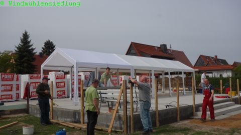 Aufbau fürs Hexenfeuer und Bau des Geländers an der Terrasse