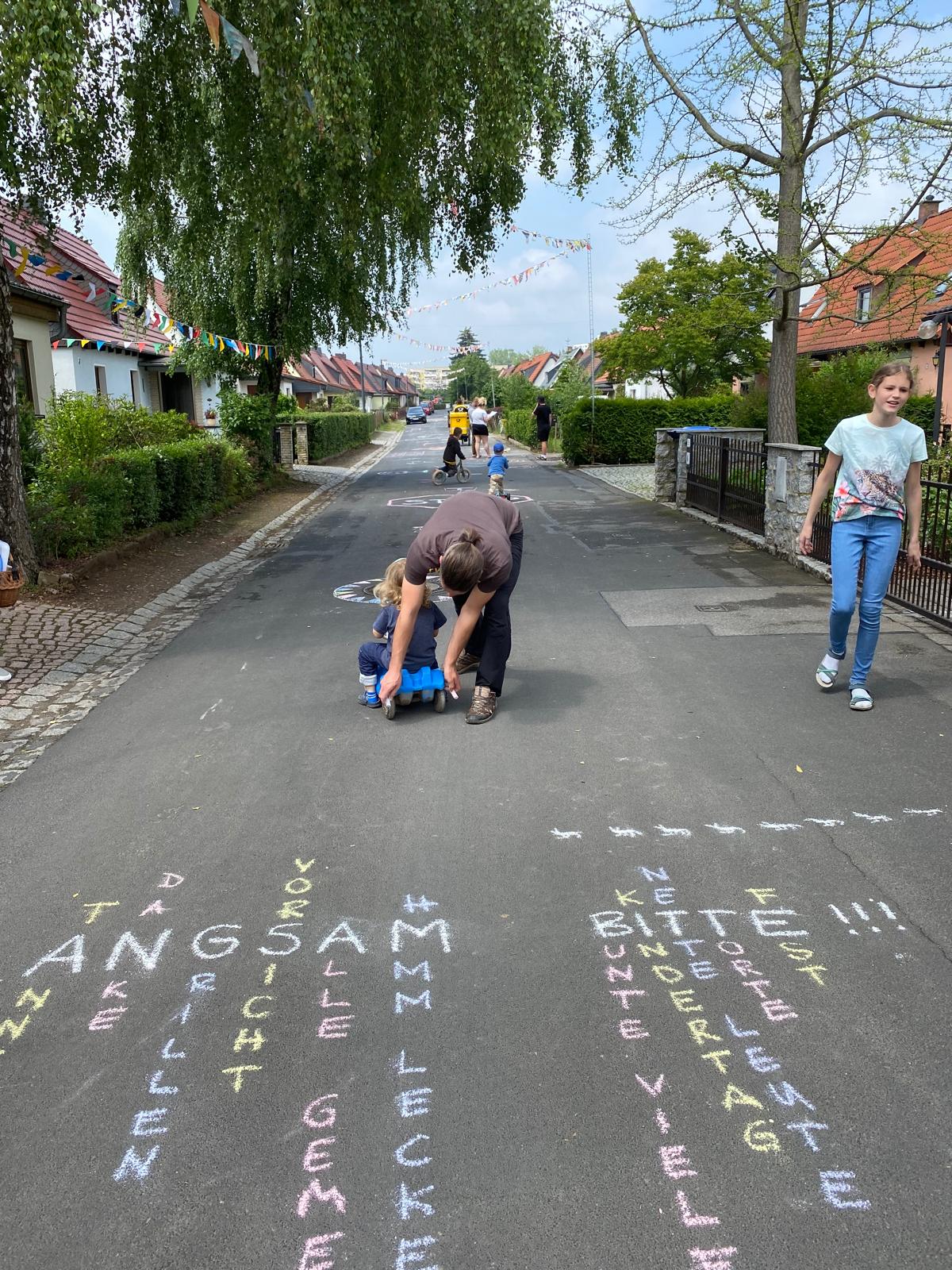 Straße bemalen...