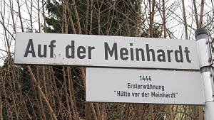 Strassenschild 'Auf der Meinhardt'