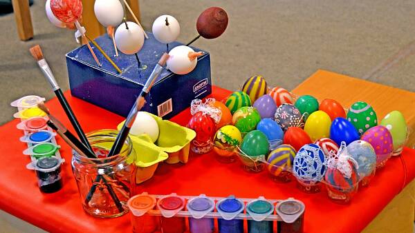 Themenbild: Osterbasteln